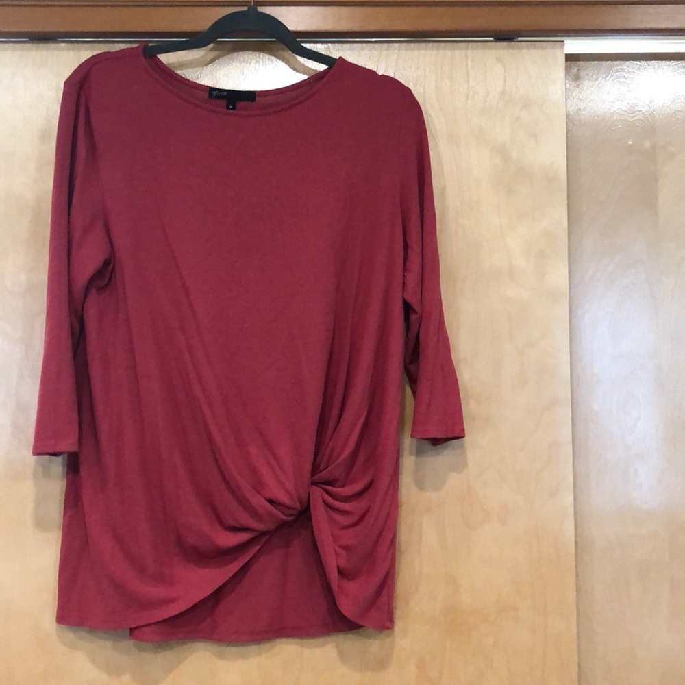 Gibson tie top